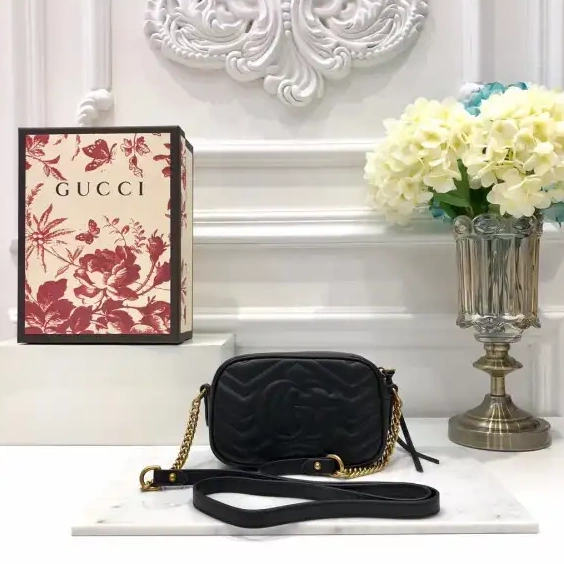 First bag ru bag mini Marmont matelassé GG Gucci 0623
